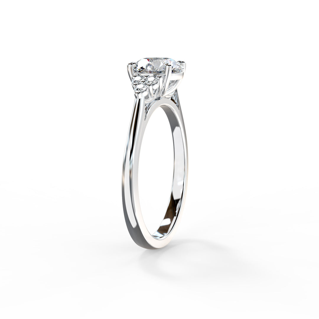 Laya Round Cluster Engagement ring