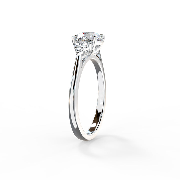 Laya Round Cluster Engagement ring