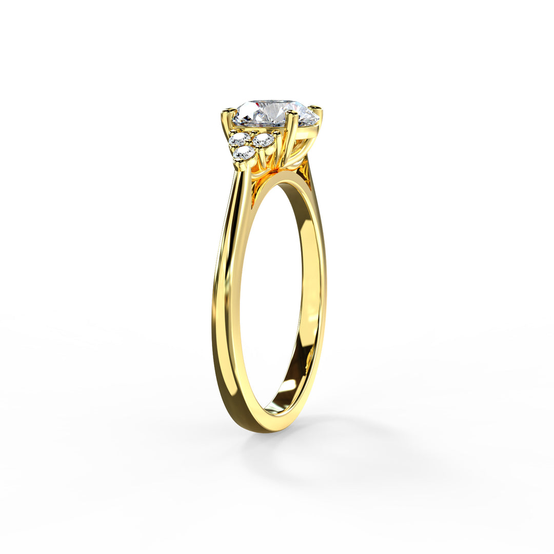 Laya Round Cluster Engagement ring